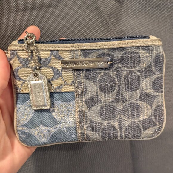 Y2K Coach Poppy Denim Patchwork Wristlet w/ Hangtag 6"x4" - Picture 2 of 7